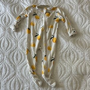 KYTE BABY Lemon Zipper Onesie Pajamas